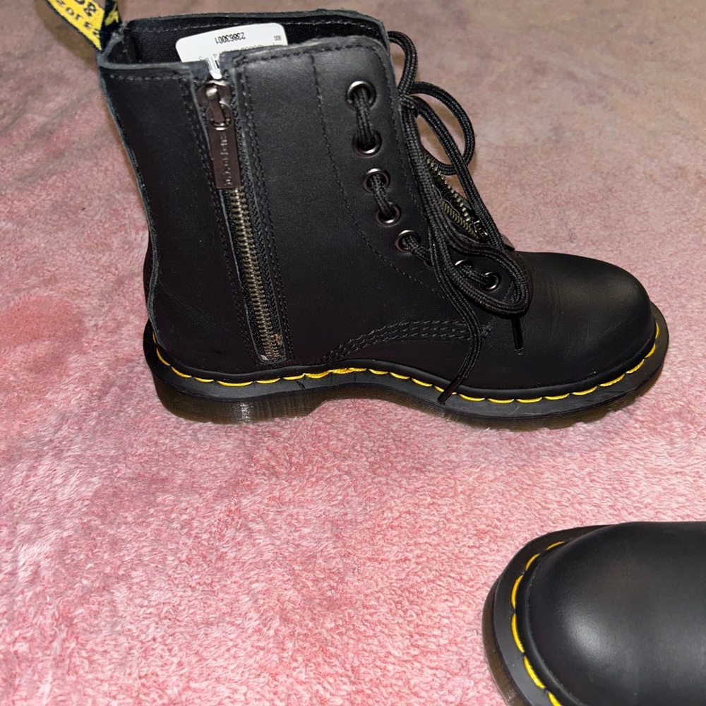 Dr. Martens 1460 Pascal Front Zip 8-Eye Black Nappa Womens size 5 - Picture 7 of 12